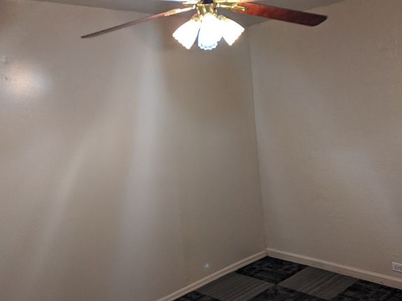 2nd image of 14 Gaskel St #1