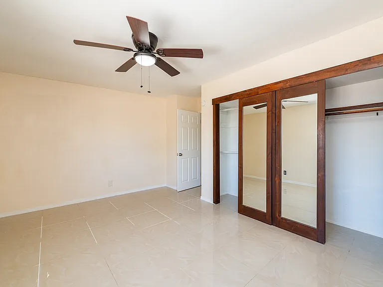 2532 E Crosby Vis — Photo 16