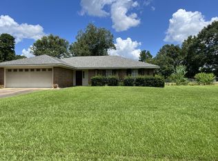 128 Honeysuckle Dr, Mansfield, LA 71052