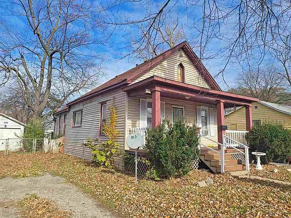 3rd image of 2711 E Holland Ave