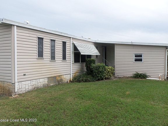 3rd image of 914 Cypress St