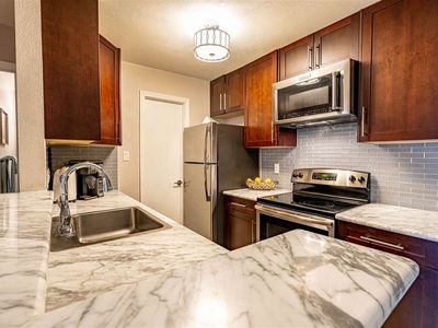 211 Boardwalk Ave APT D, San Bruno, CA, 94066