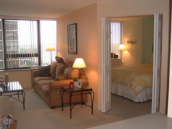 4th image of 1560 N Sandburg Ter APT 1905