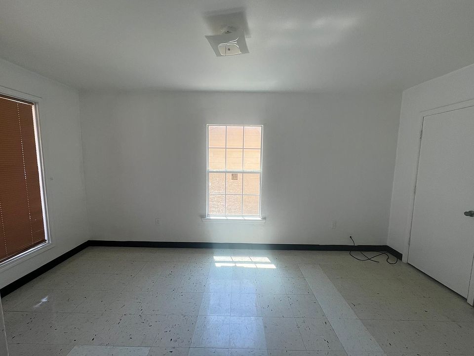 1st image of 2617 Ayers St #A