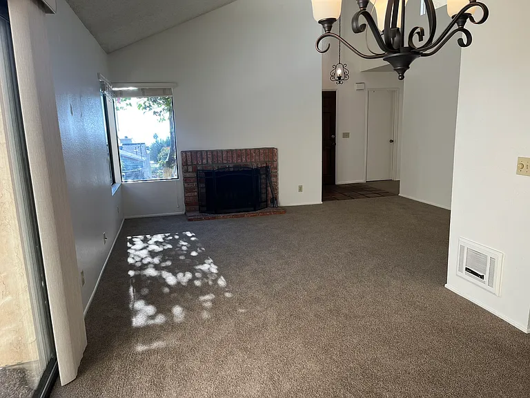 1749 Haydn Dr — Photo 19