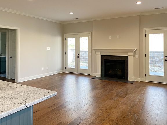 5th image of 7250 Willow Park Ln