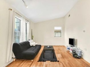 15 Crest St APT 22, West Haven, CT 06516