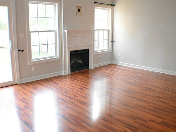 5th image of 1121 Americus Ave