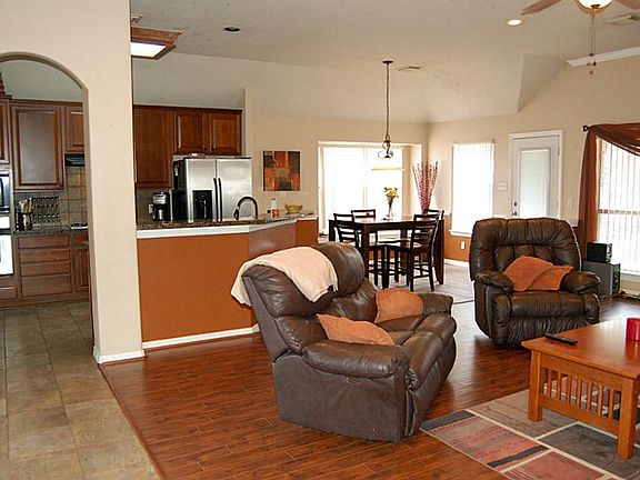 3rd image of 15578 Zoe Loop Dr