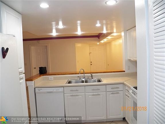 5th image of 9200 W Atlantic Blvd