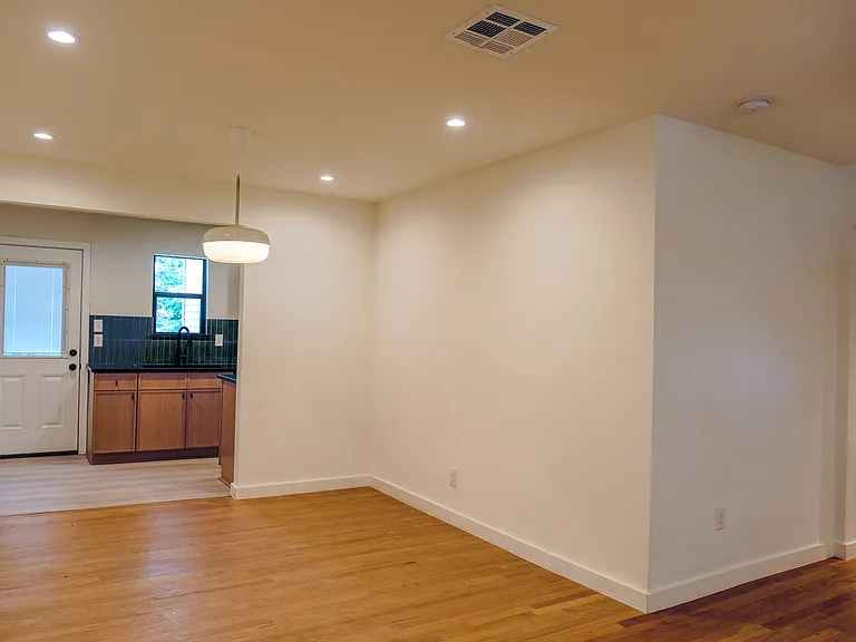 823 La Manda Blvd — Photo 7