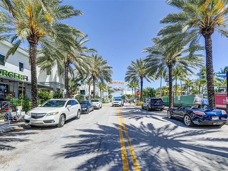 133 N Pompano Beach Blvd #108 — Photo 36