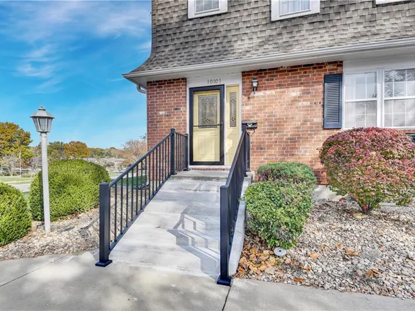 10101 W 96th Ter, Overland Park, KS 66212