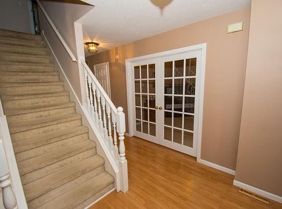 3rd image of 54670 Felicity Dr