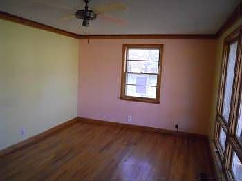 5th image of 231 Nelson Dr
