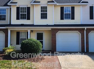 19 Cambridge Oak Cir, Greensboro, NC 27410