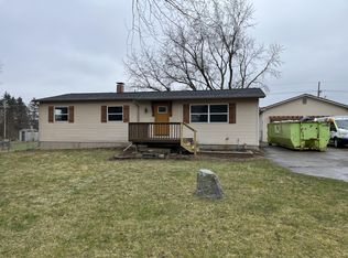 2600 S Hacker Rd, Brighton, MI 48114