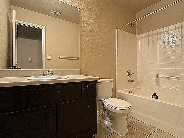 1305 Covey Ln #A — Photo 11