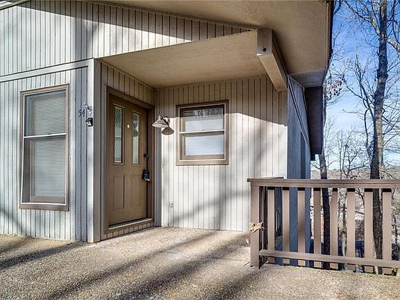 4th image of 54 Dogwood Dr