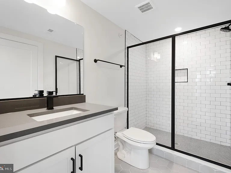 1721 N 21st St #C — Photo 12