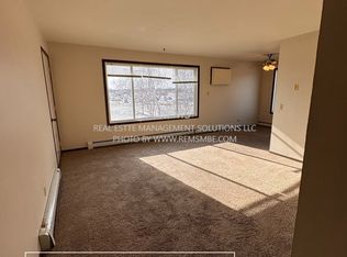 1120 Grand Ave #4, Prairie Du Sac, WI 53578