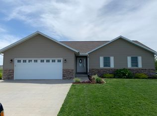 409 South Oak St., Teutopolis, IL 62467