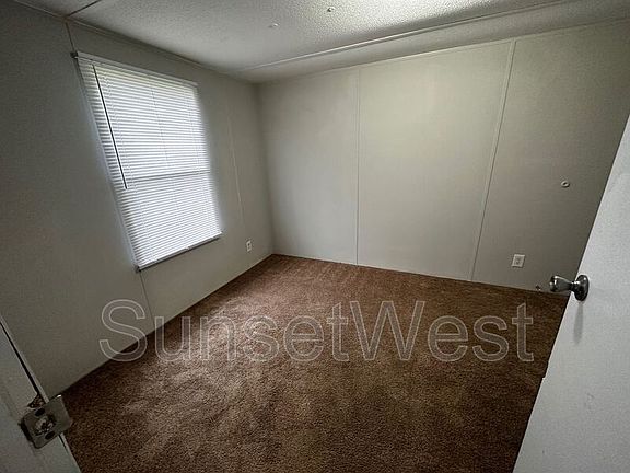 3rd image of 301 Sunshine Dr