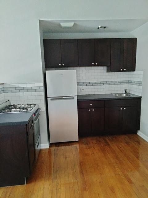 1st image of 755 W Buena Ave APT 205