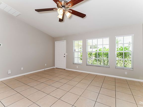 4th image of 406 SE 8th St