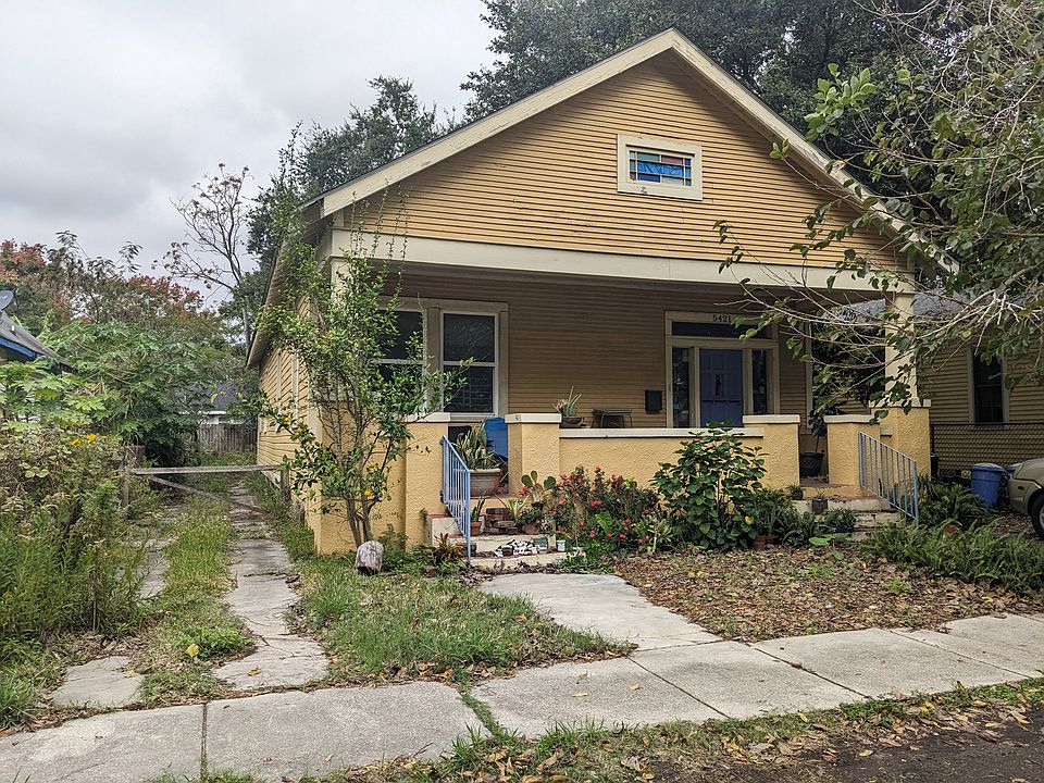 1st image of 5421 Burgundy St