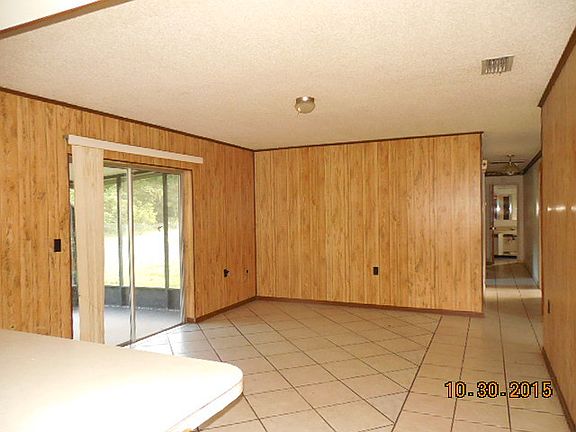 5th image of 1315 NE Oak St