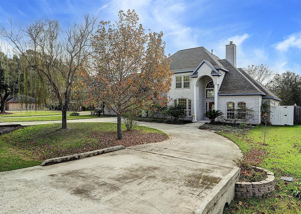 1st image of 11208 Birchwood Dr