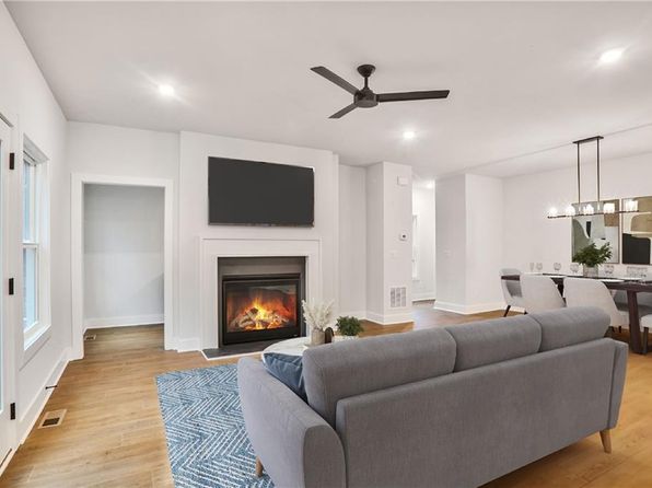 522 Pierce Ave NW, Atlanta, GA 30318