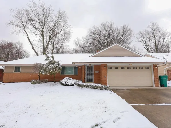 499 Jeannette Dr, Richmond Heights, OH 44143