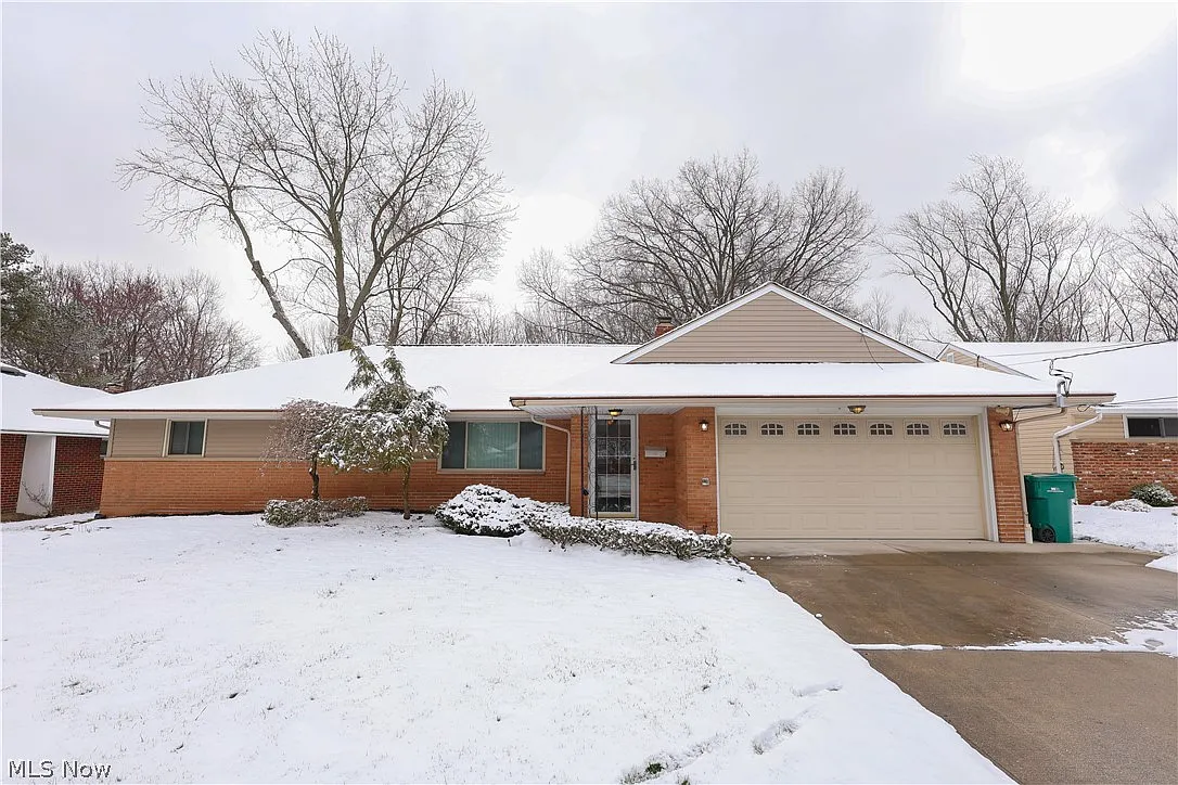 499 Jeannette Dr photo 1
