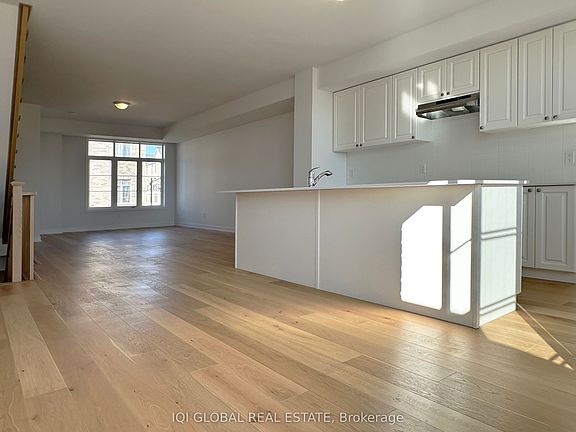 4th image of 1655 Palmers Sawmill Rd #302