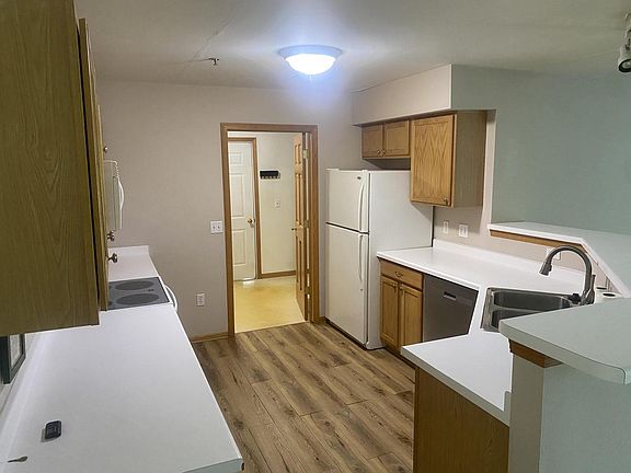 5th image of 827 Lannon TERRACE #1101