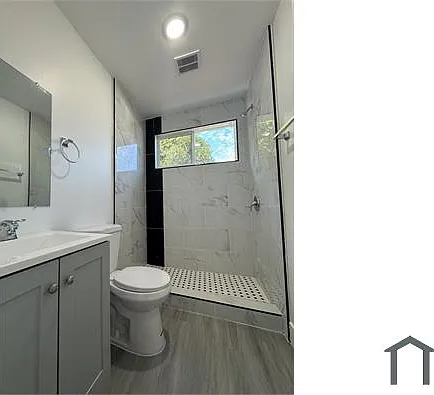 718 E 48th St — Photo 3