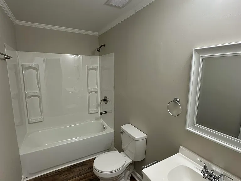 420 Airline Ave — Photo 21