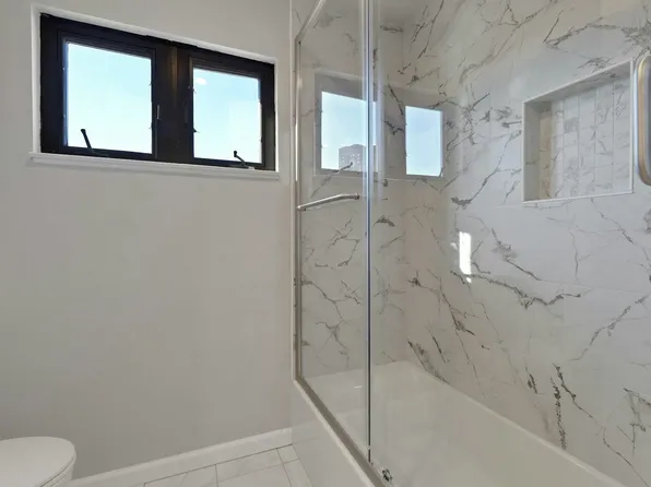 726 Mainsail Lane image 34 of 39