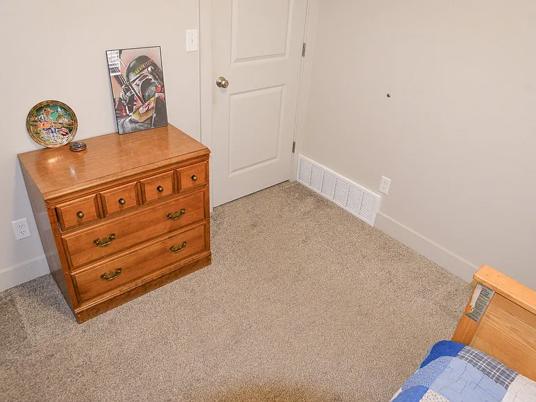 735 N Old Fort Dr — Photo 10