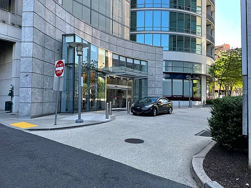 2101 Market St #1605 Photo 1