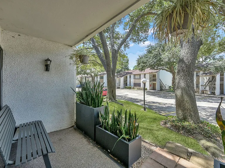12100 Melville Dr #403D — Photo 31