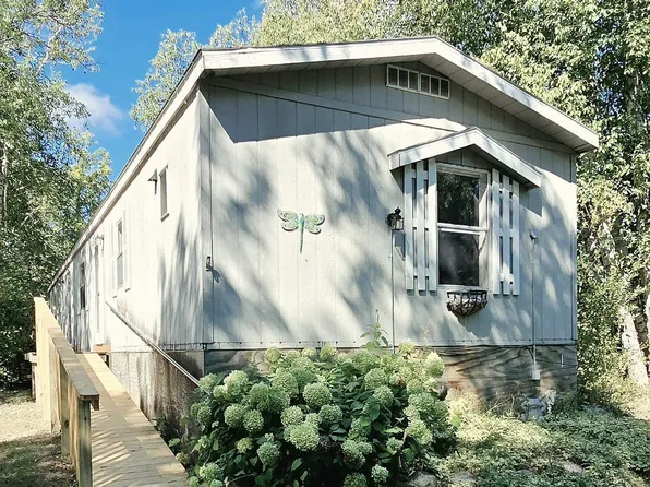 7642 Pete Ln NW, Wilton, MN 56601