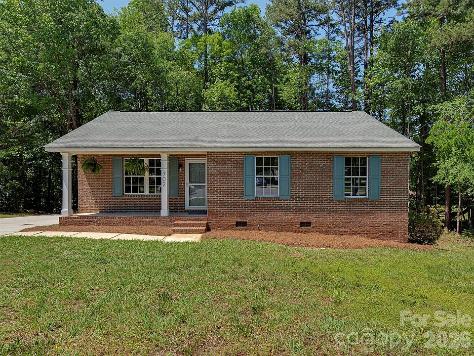1st image of 702 Selma Burke Ln
