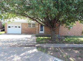 506 Willow Ave, Dumas, TX 79029