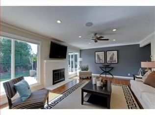 1880 Golden Way, Mountain View, CA 94040