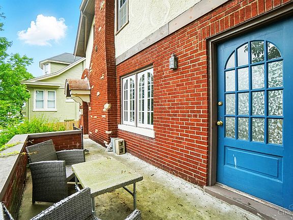 4th image of 3970 Ardmore Ave