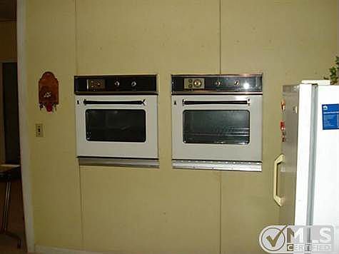 4th image of 500 E McFarland St