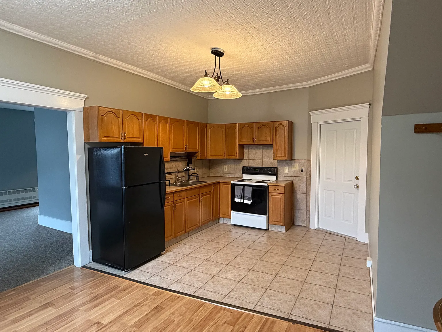 1 bed, 760 sqft, $1,200 — Photo 2
